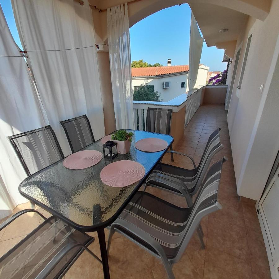 Apartments Filipovic Biograd Na Moru Eksteriør billede