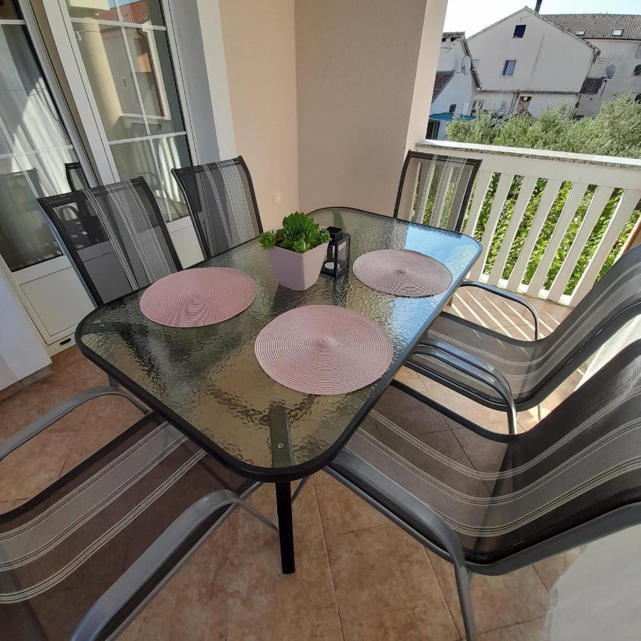 Apartments Filipovic Biograd Na Moru Eksteriør billede