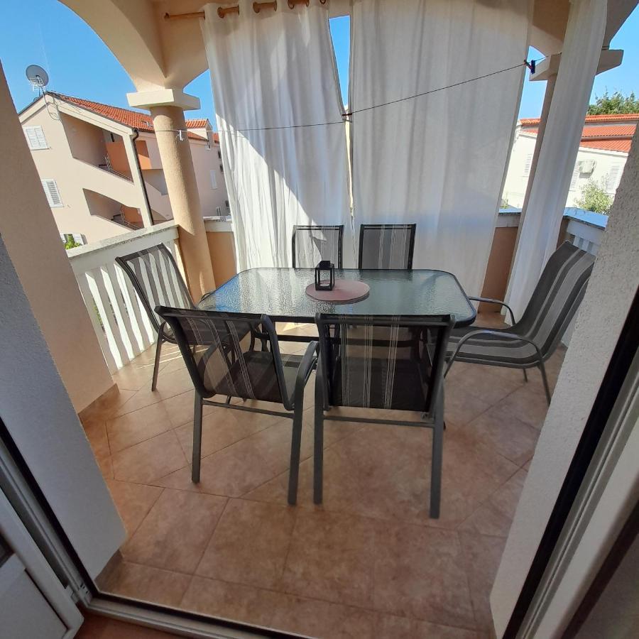 Apartments Filipovic Biograd Na Moru Eksteriør billede