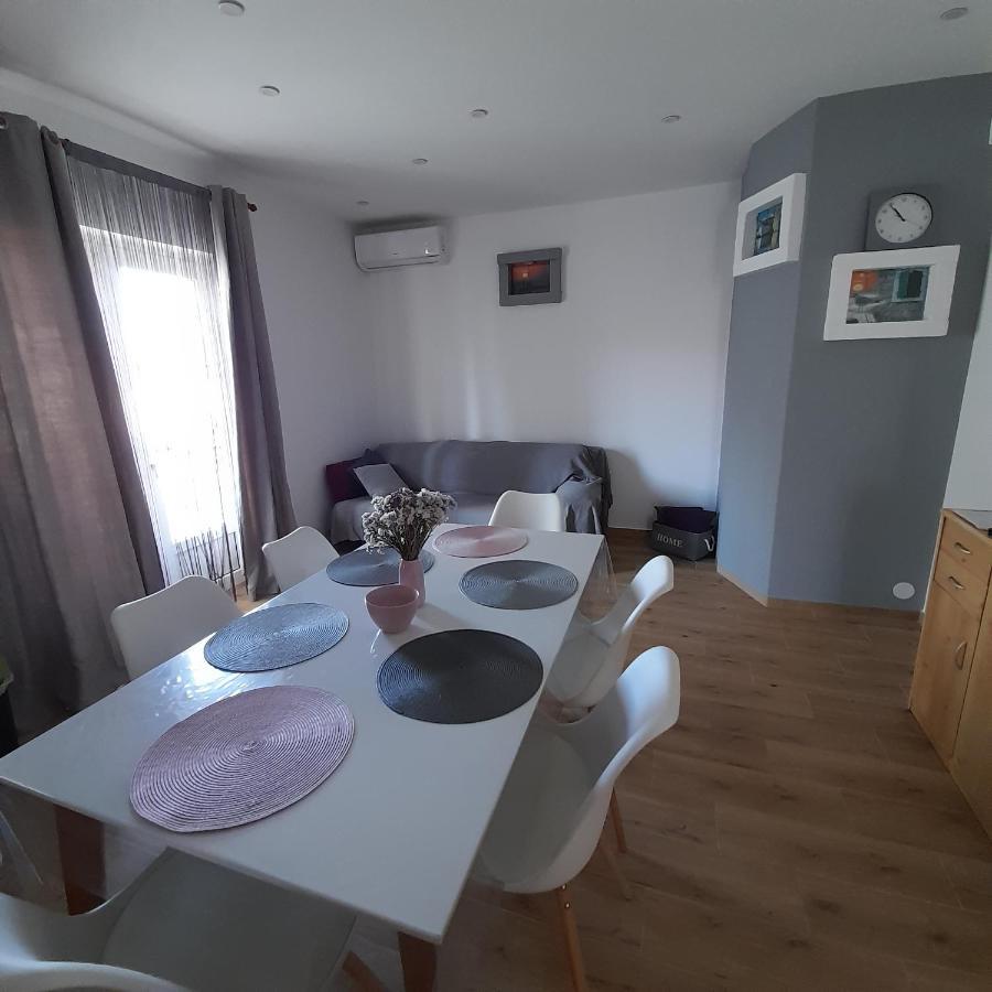 Apartments Filipovic Biograd Na Moru Eksteriør billede