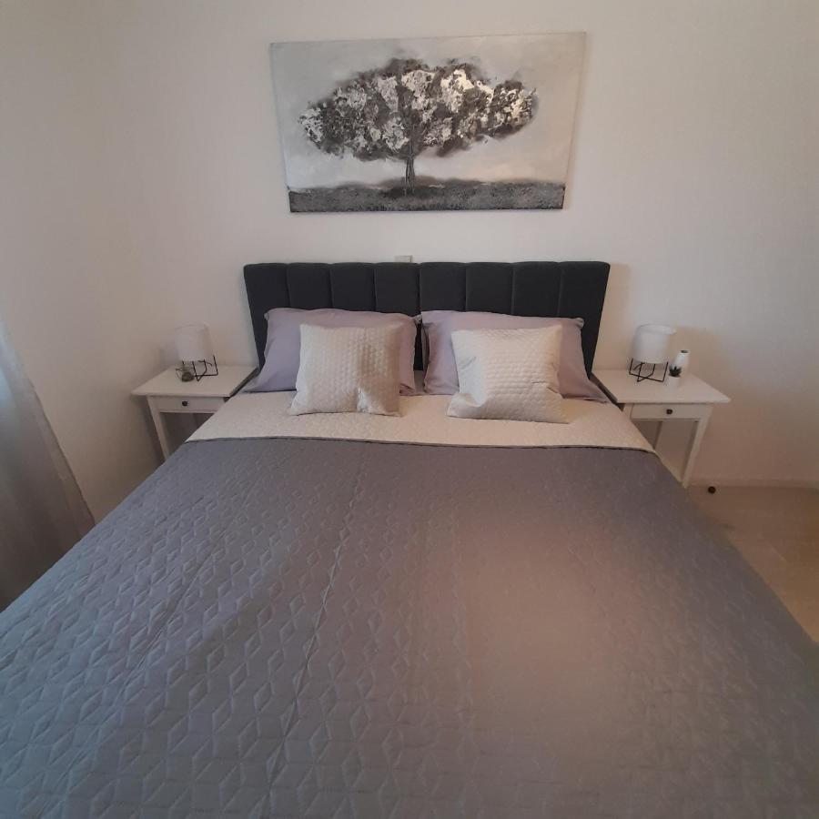 Apartments Filipovic Biograd Na Moru Eksteriør billede