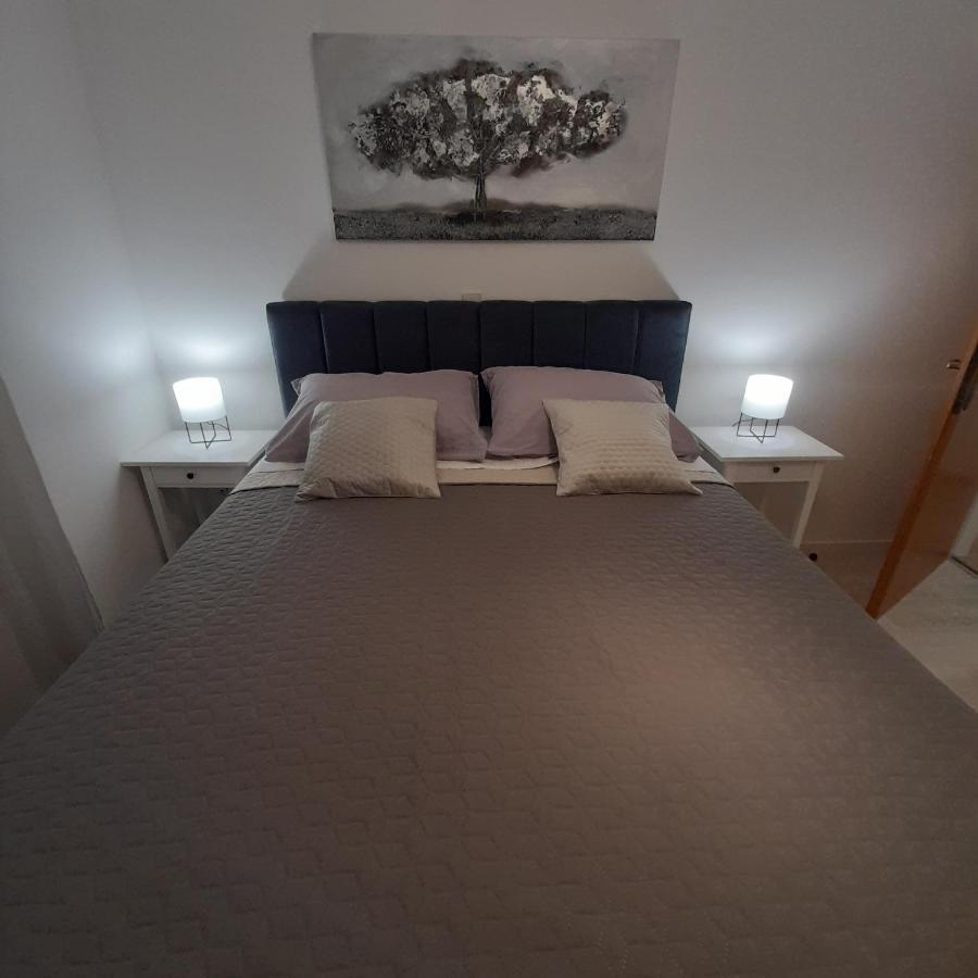 Apartments Filipovic Biograd Na Moru Eksteriør billede