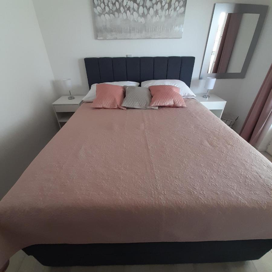 Apartments Filipovic Biograd Na Moru Eksteriør billede