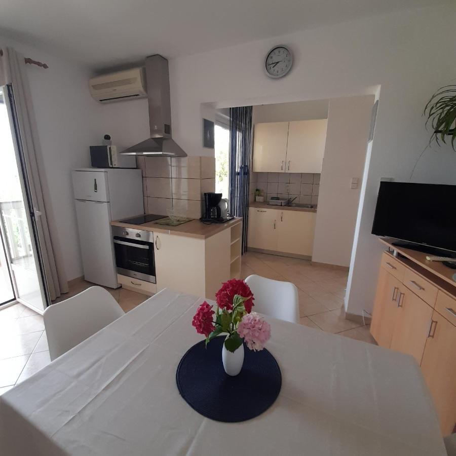 Apartments Filipovic Biograd Na Moru Eksteriør billede