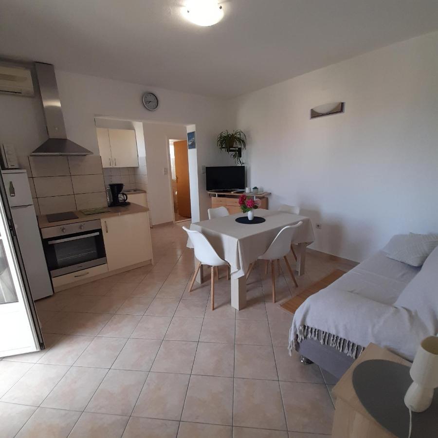 Apartments Filipovic Biograd Na Moru Eksteriør billede