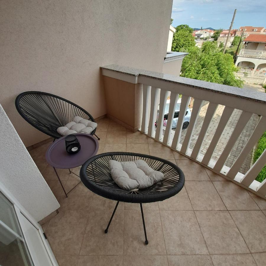 Apartments Filipovic Biograd Na Moru Eksteriør billede